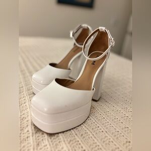 Abound Platform Pumps - White Patent - size 6.5 - GUC!
